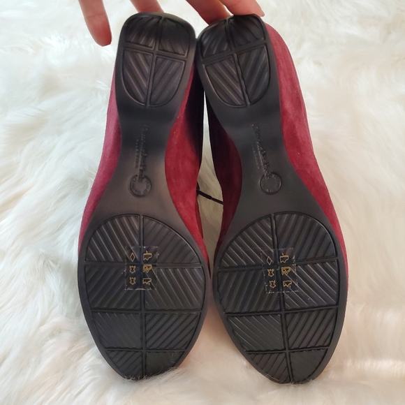 L'Amour Des Pieds 10 Mulberry Suede Wedge Booties - Picture 3 of 8